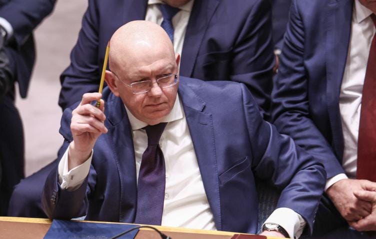 Руският посланик в ООН описа Украйна с цитат от „Дванадесетте стола“ -  „Къде са парите?“ – „Какви пари?“