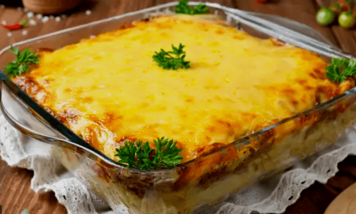 ВКУСНИ РЕЦЕПТИ, Запеканка с макарони и кайма под златиста коричка