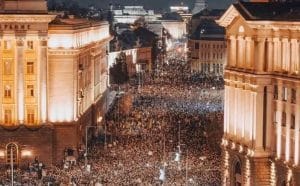 10 декември, България днес каза какво иска, оставката на това вредно правителство!