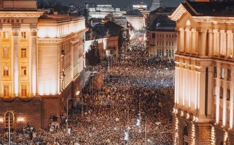 България днес каза какво иска, оставката на това вредно правителство!