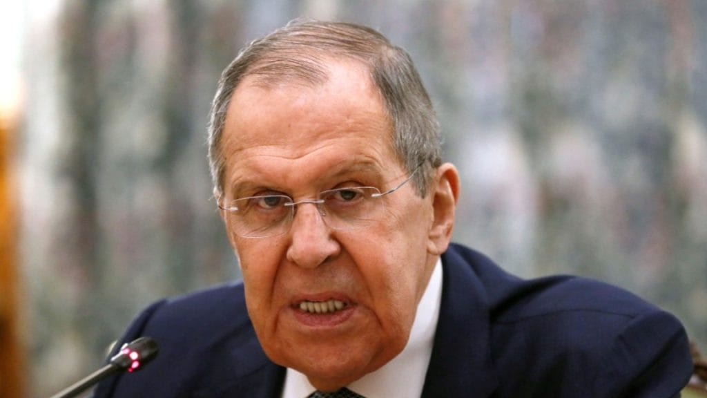Лавров: Киев атакува с 91 дрона резиденцията на Путин в Новгородска област