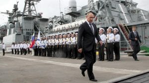 Украйна съобщи за първа по рода си атака с подводен дрон срещу руска подводница в Новоросийск
