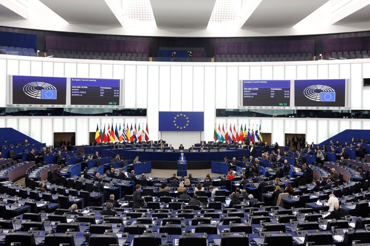 Европейският парламент настоява Комисията да задейства търговската „базука“