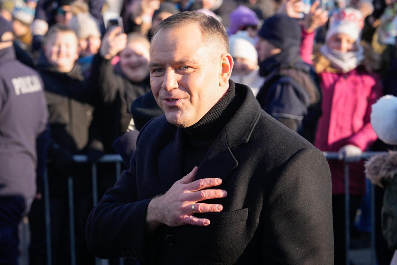 Полският президент Карол Навроцки застава на страната на Тръмп срещу закона на Брюксел за Big Tech