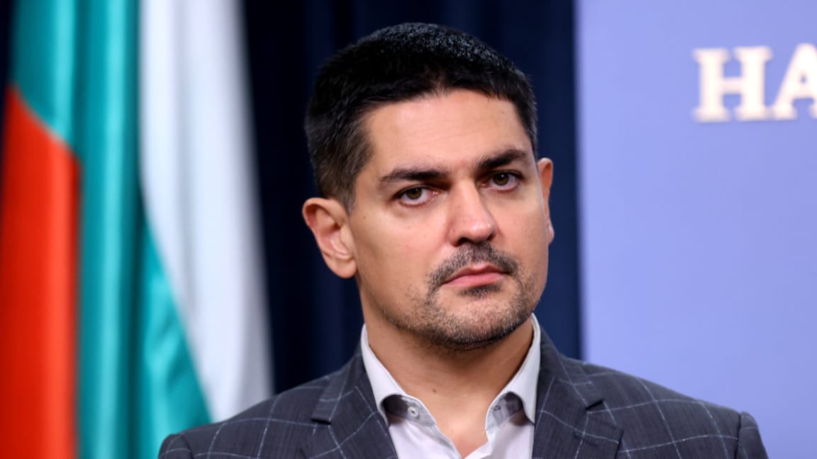 Радостин Василев: Мислим за партията на Румен Радев като за партньор