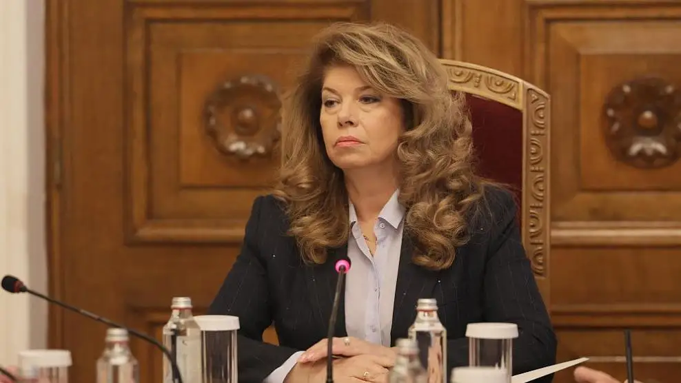 Президентът Илияна Йотова наложи вето върху промените в Изборния кодекс, свързан със секциите в чужбина