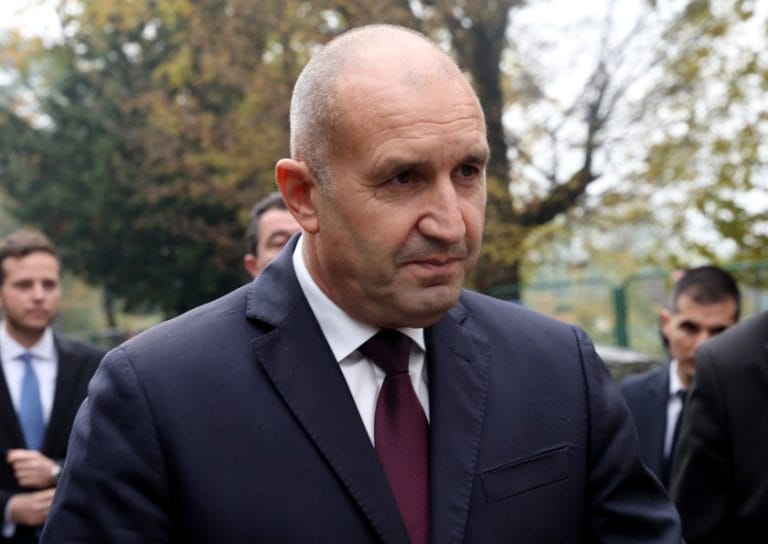 Радев влезе в битка, която вече е спечелил, той представлява завръщането  към нормалността