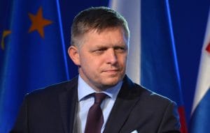 Фицо: ЕК изглежда нелепо на фона на отказа на Киев да позволи на инспекторите достъп до „Дружба“