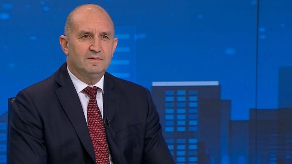 Румен Радев с регистрация за изборите на 19 април с коалиция „Прогресивна България“