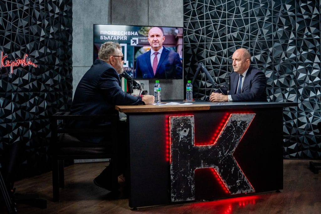 Радев при Карбовски: Трябва ни диалог с Русия - курса на ЕС води България към упадък