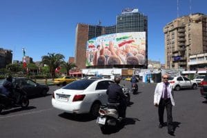 Светът на ръба: САЩ и Иран в опасен застой между мир и нова война