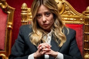 Тръмп срещу папата: Мелони казва „стоп“, десницата се чуди какво да прави