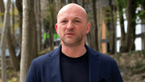 Изчезването на Олег Невзоров разтърси Варна: кой стои зад скандала с незаконния град край „Златни пясъци“?