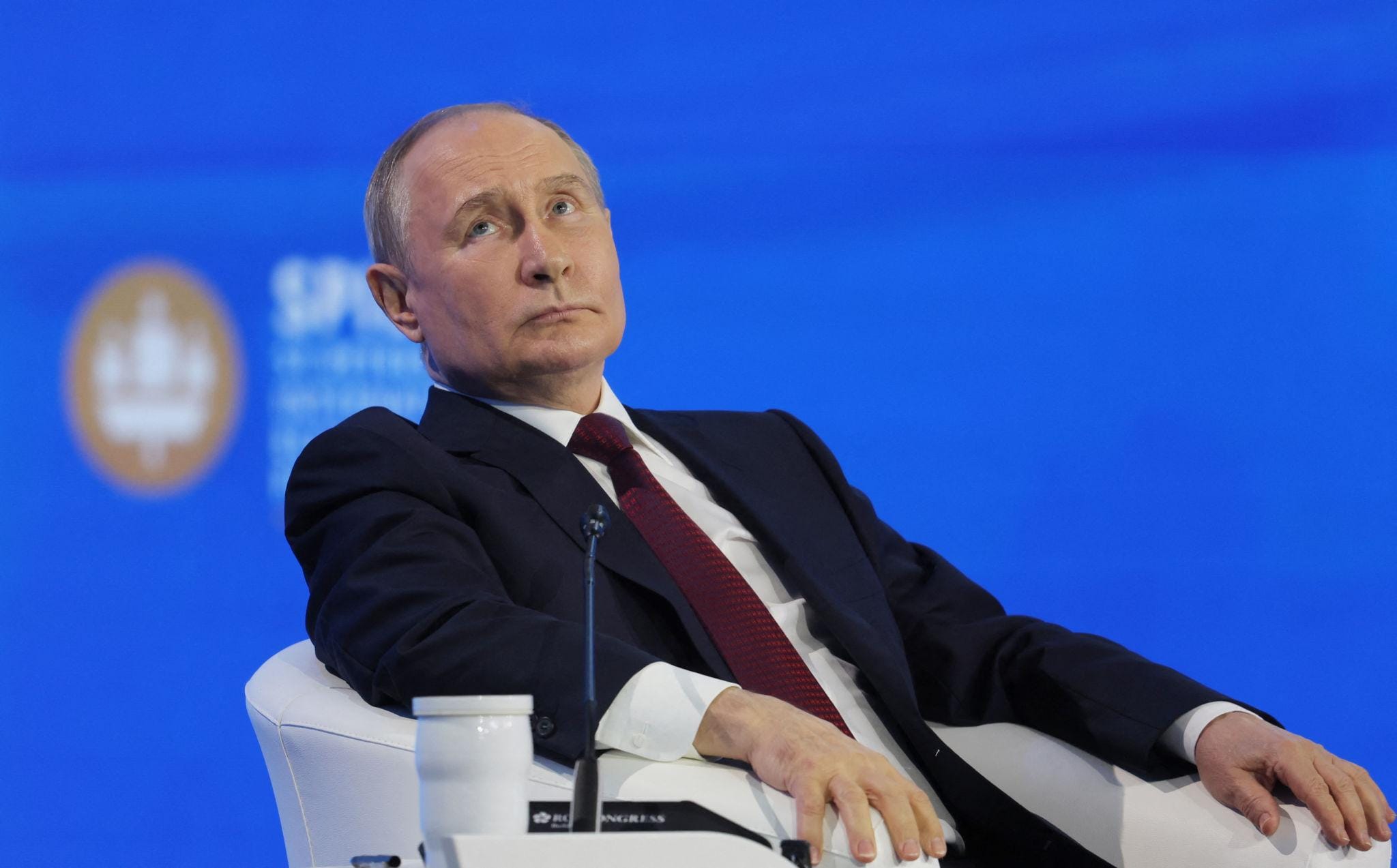 Москва кани крайнодесни германски политици на „Давос“ форума на Путин