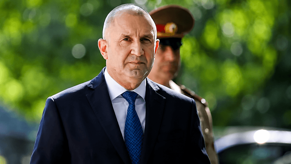 Радев пред Брюксел: Българската икономика няма да плаща цената на новите санкции срещу Русия