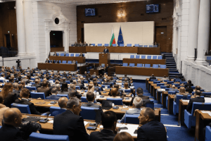 Парламентът даде зелена светлина на Бюджет 2026, но спора за дефицита разтърси пленарната зала