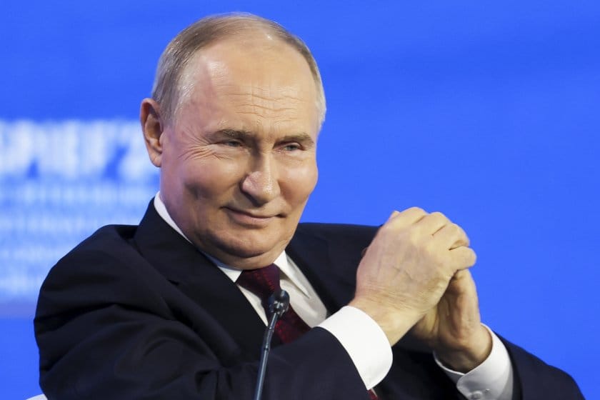 Проучване отчита над 72% доверие към Владимир Путин: какво показват данните