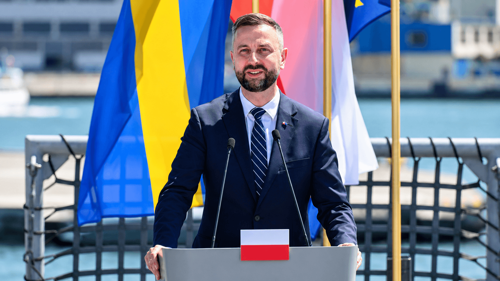Варшава вдигна червен картон на Киев: Полша удари Украйна по най-болезнената историческа тема преди ЕС