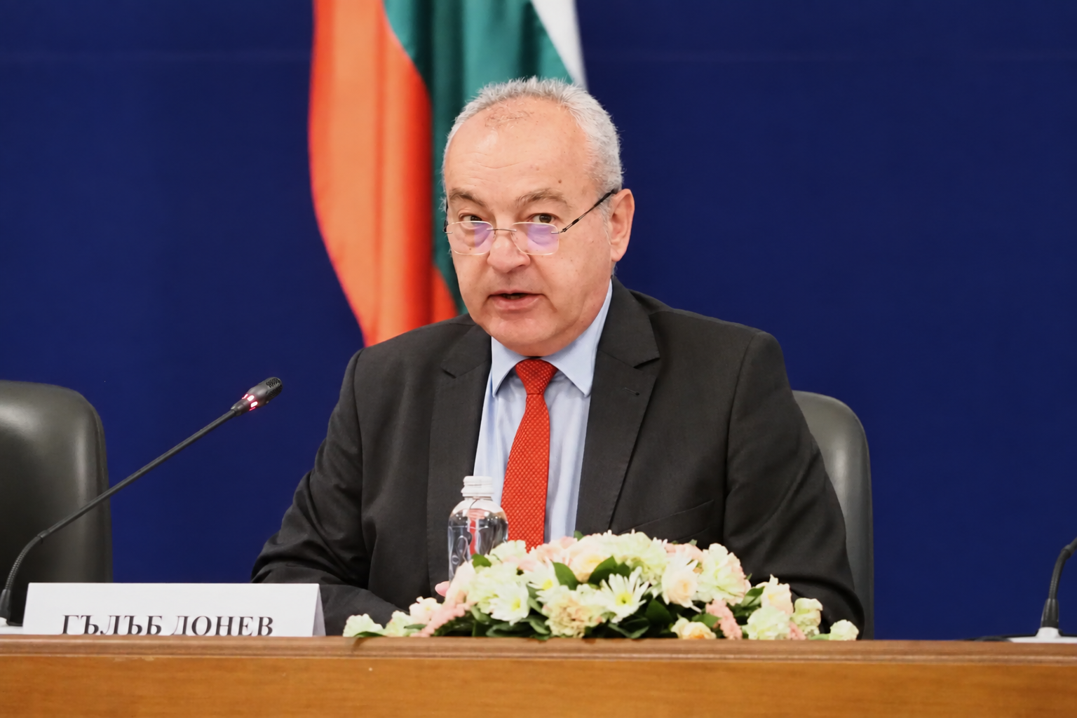 Бюджет 2027 влиза в решаваща фаза: кабинетът търси по-високи доходи без финансова авантюра
