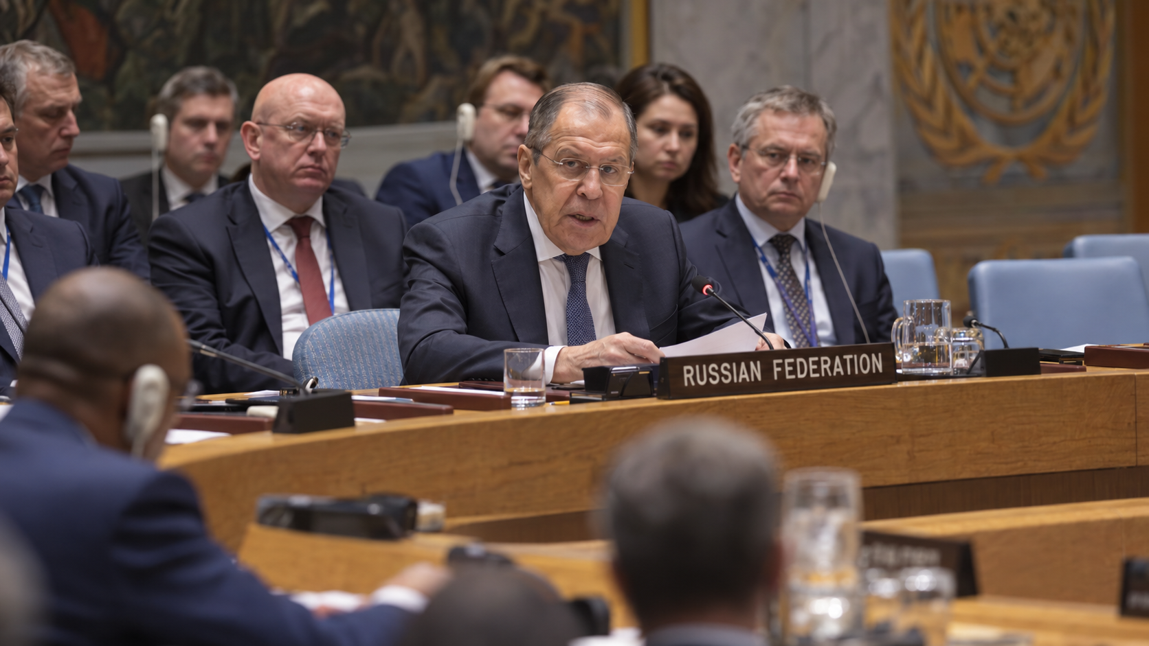 Лавров обеща преговори без пауза на фронта и прехвърли вината за границите върху Европа