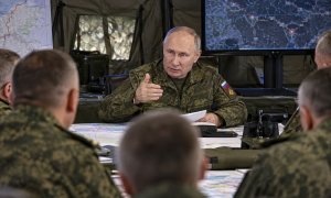 Мирът на ръба: Путин отхвърля примирието, Зеленски обвинява Москва, а Вашингтон променя правилата
