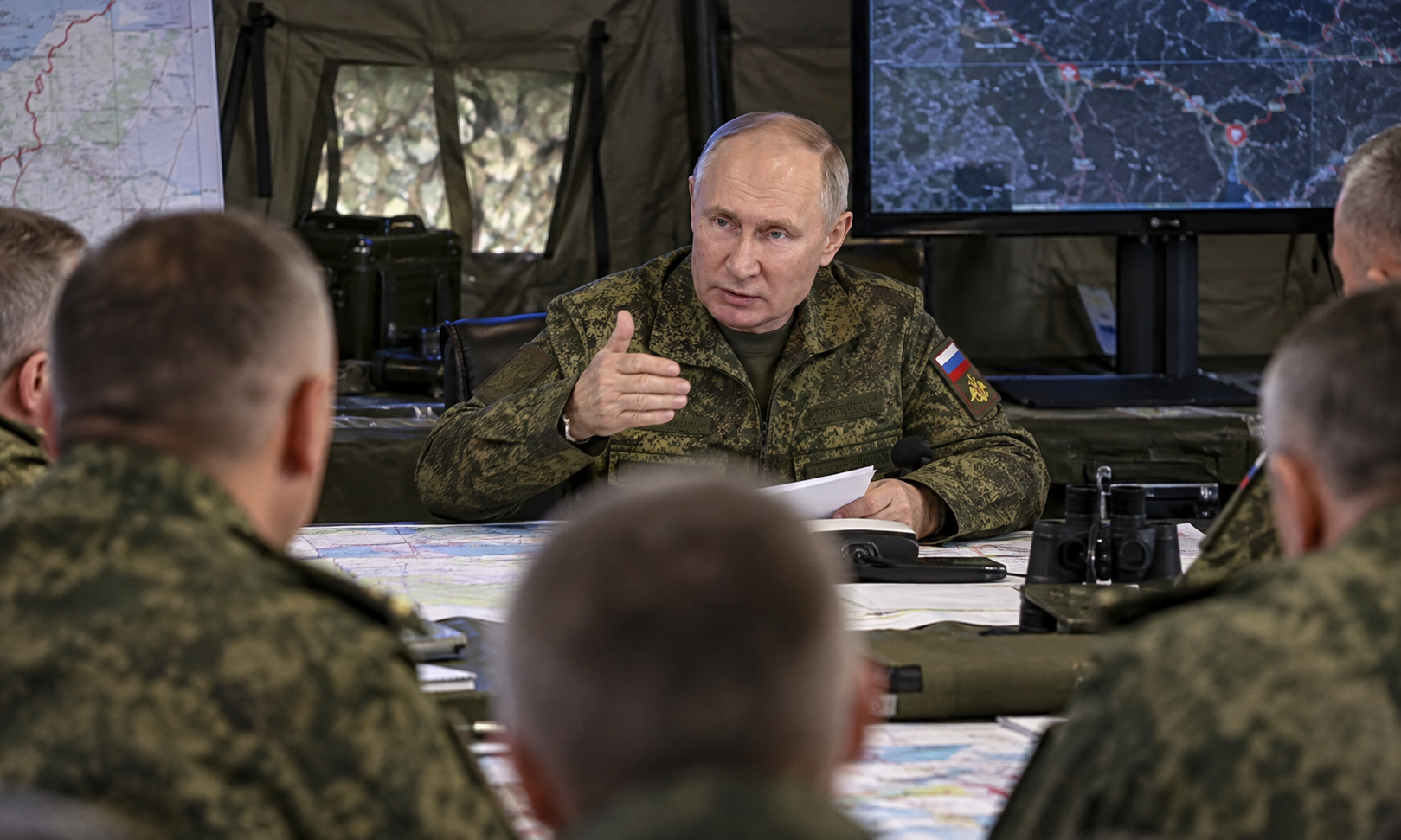 Мирът на ръба: Путин отхвърля примирието, Зеленски обвинява Москва, а Вашингтон променя правилата
