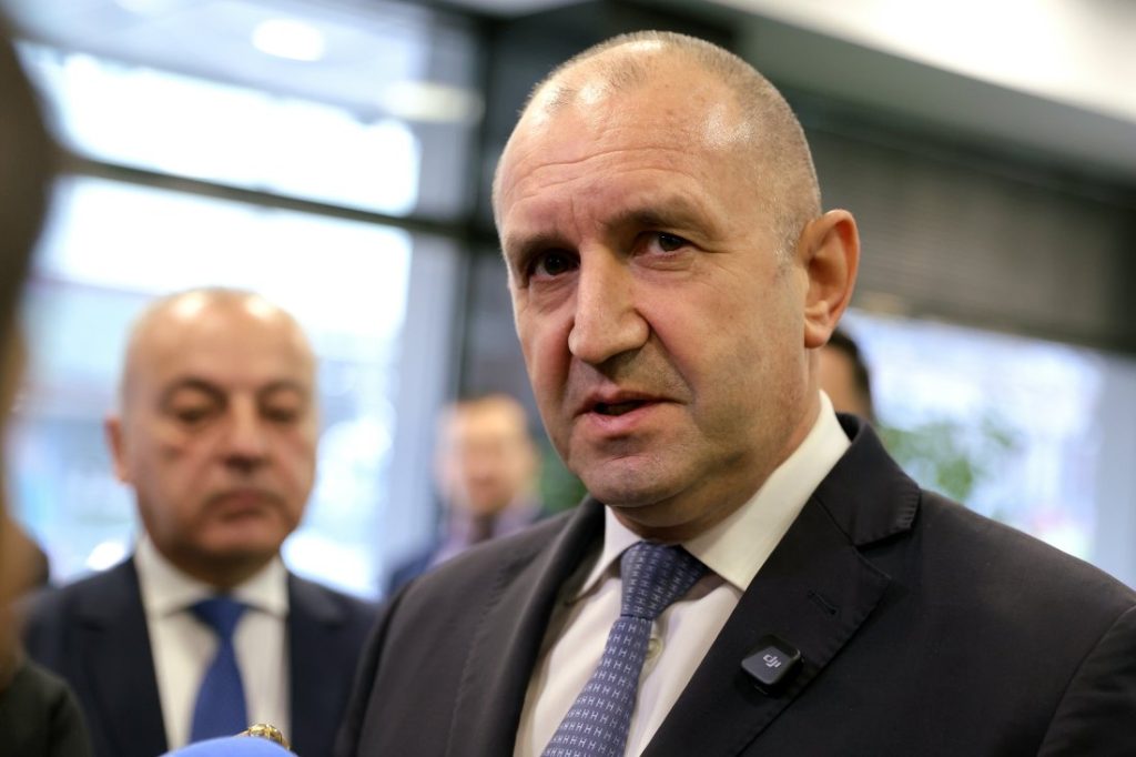 Радев срещу Европарламента: спорът за Черно море прерасна в сблъсък за суверенитета на България